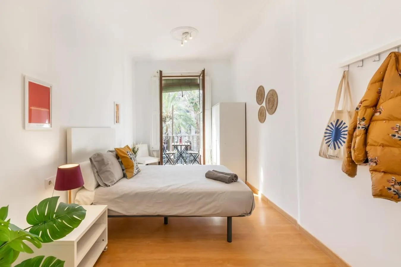 Private Rooms In Historic Center Barcelona Spain